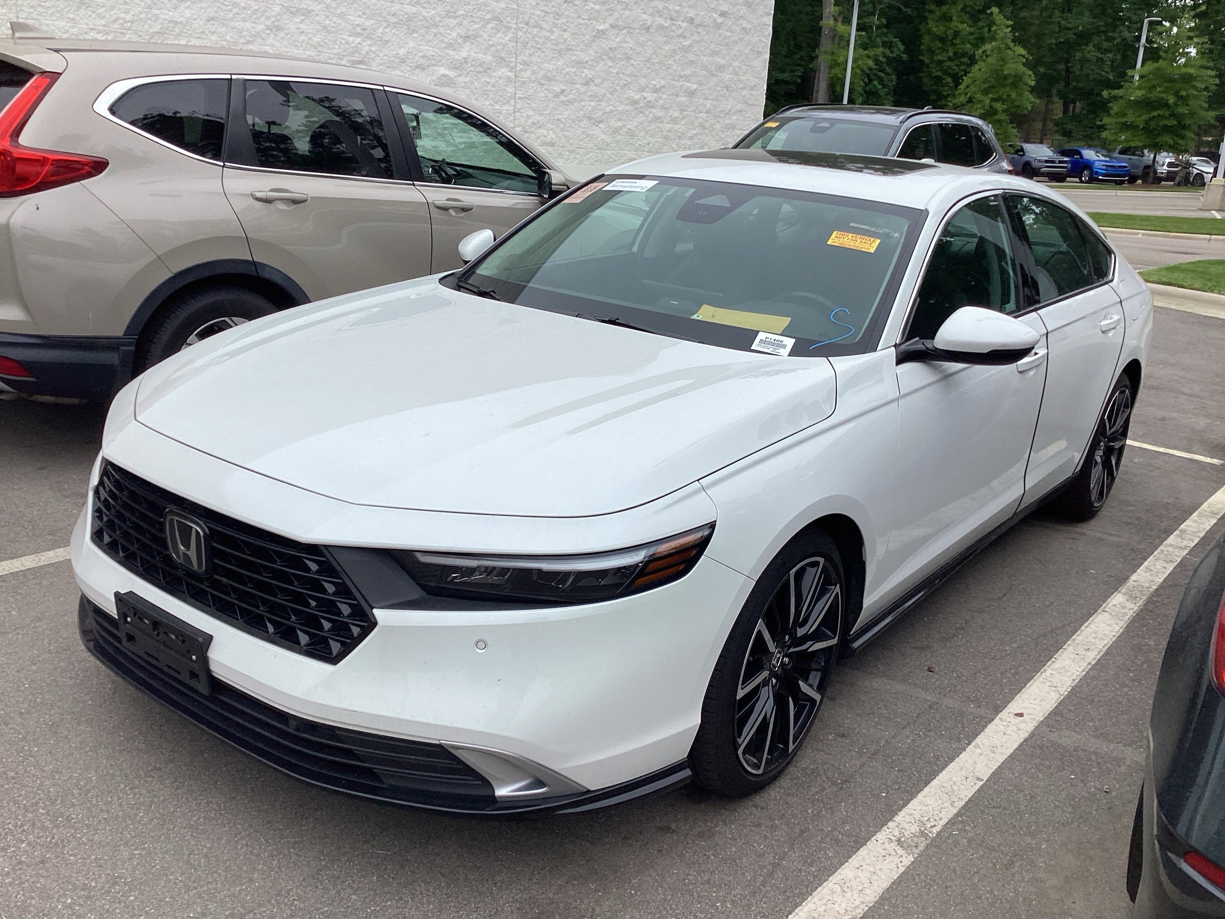 2024 Honda Accord Hybrid Touring photo 5