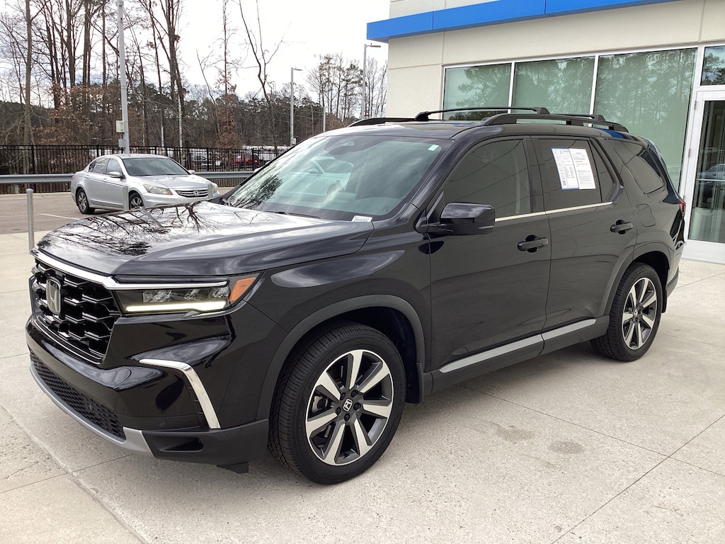 Used 2023 Honda Pilot Touring SUV