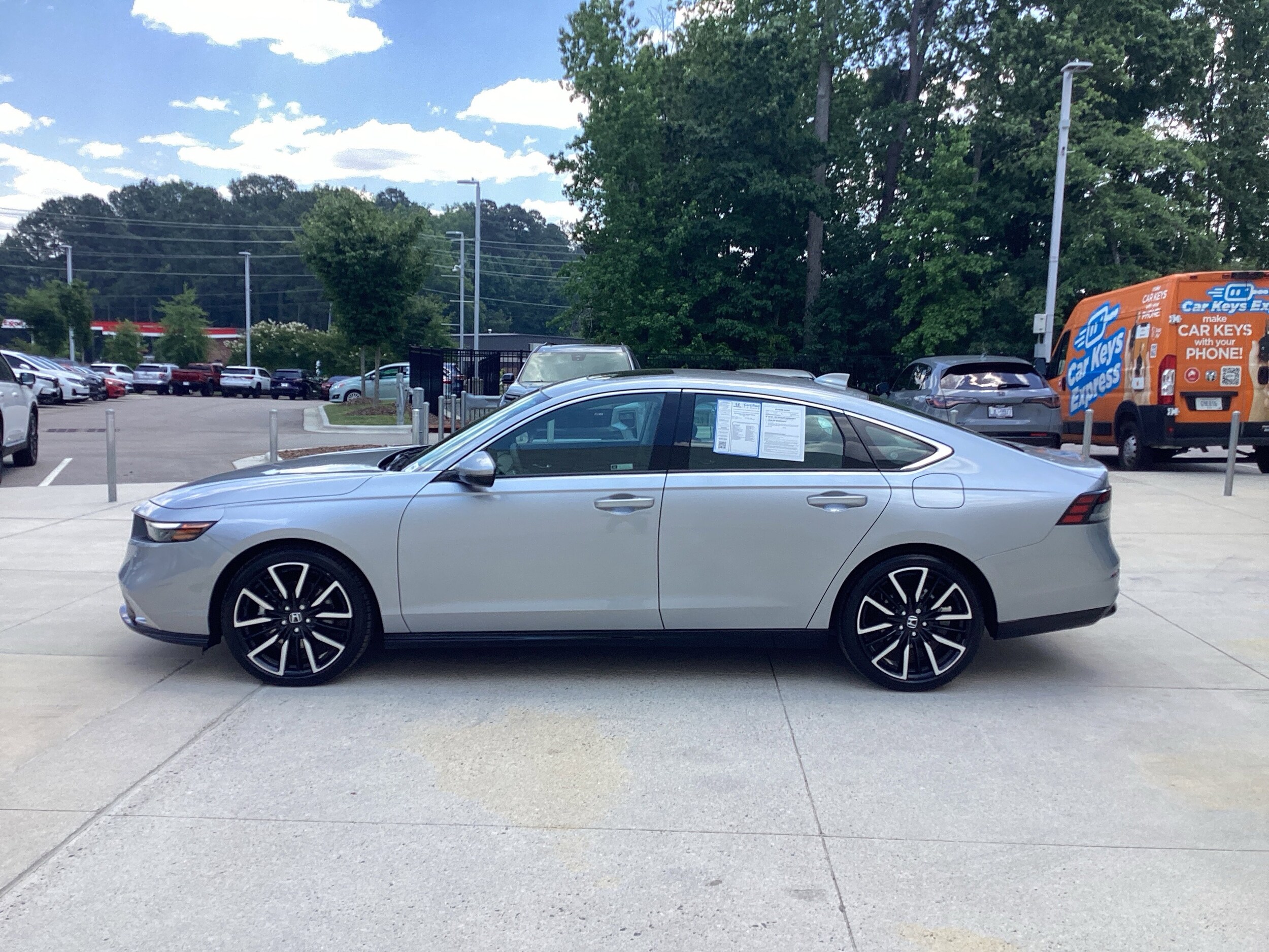 Honda Accord Hybrid Touring W/BSI