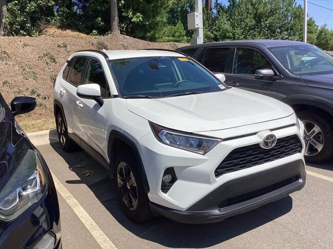 2020 Toyota RAV4 XLE SUV