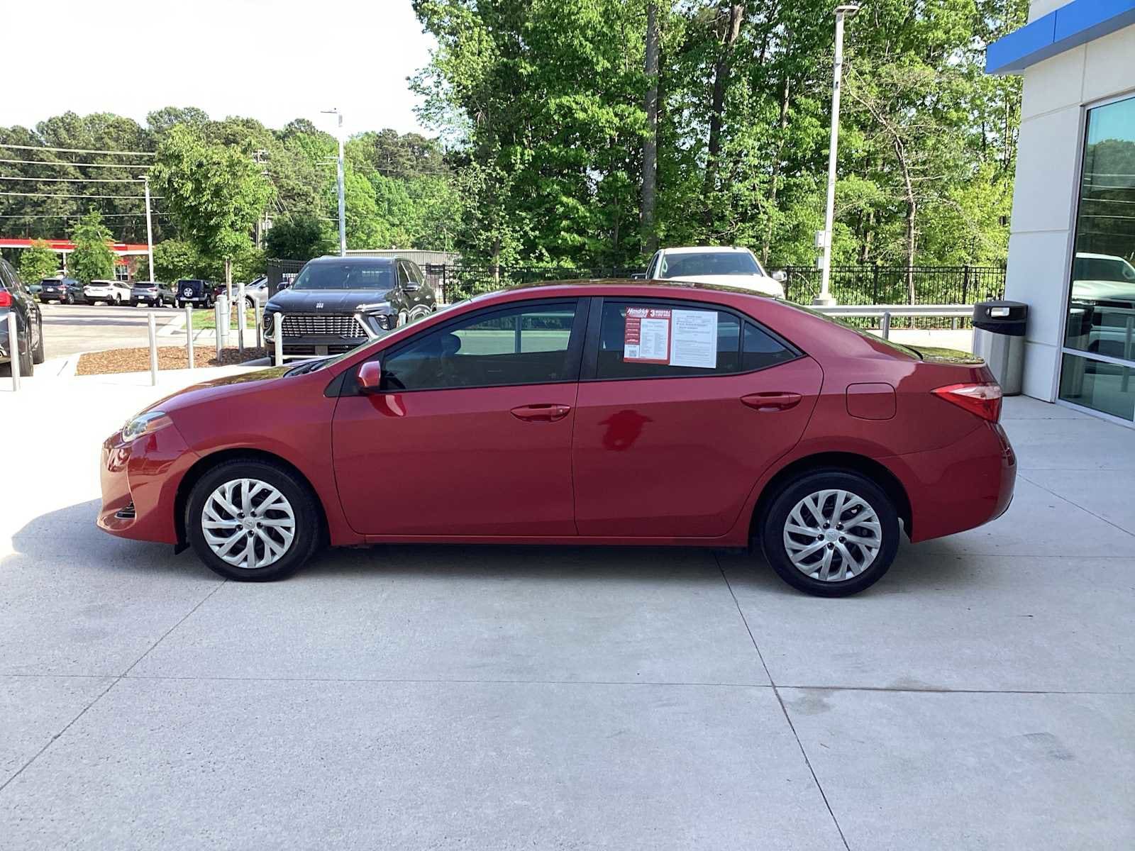 2018 Toyota Corolla LE photo 5