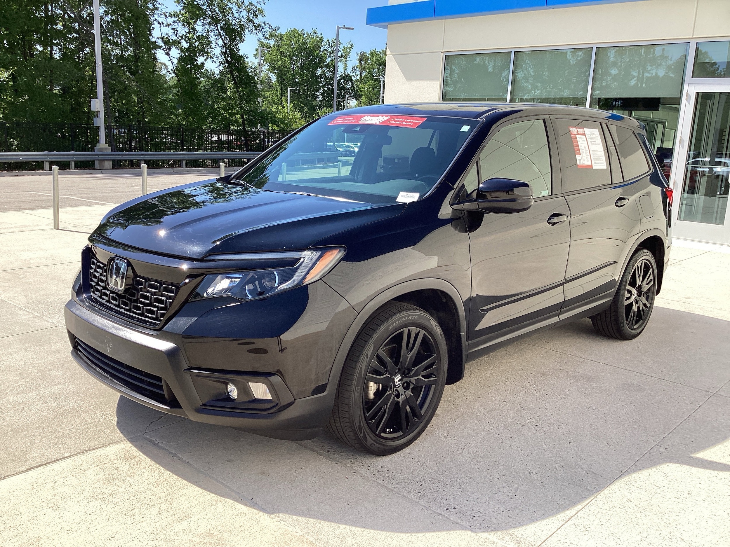 2021 Honda Passport Sport 2WD photo 3