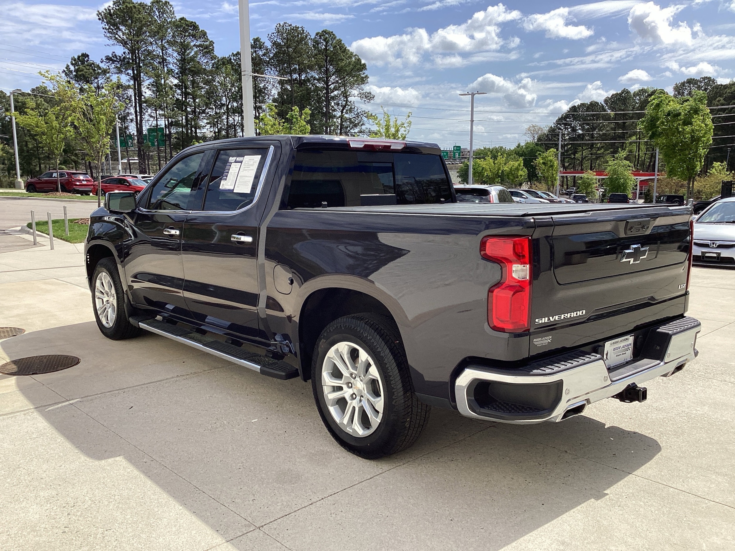 2024 Chevrolet Silverado 1500 LTZ photo 5