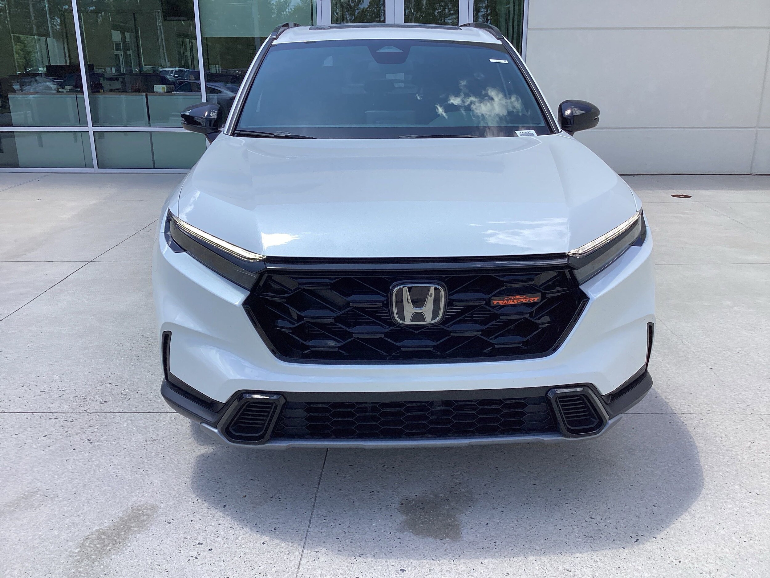 2026 Honda CR-V Hybrid photo 2