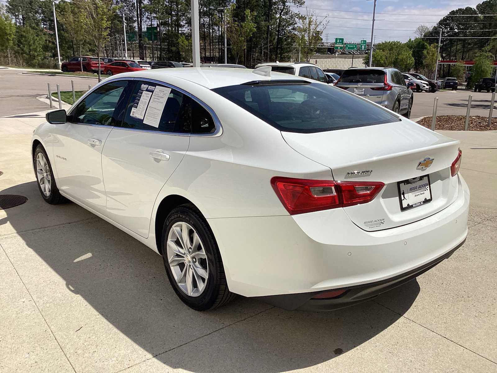 2025 Chevrolet Malibu 1LT photo 6