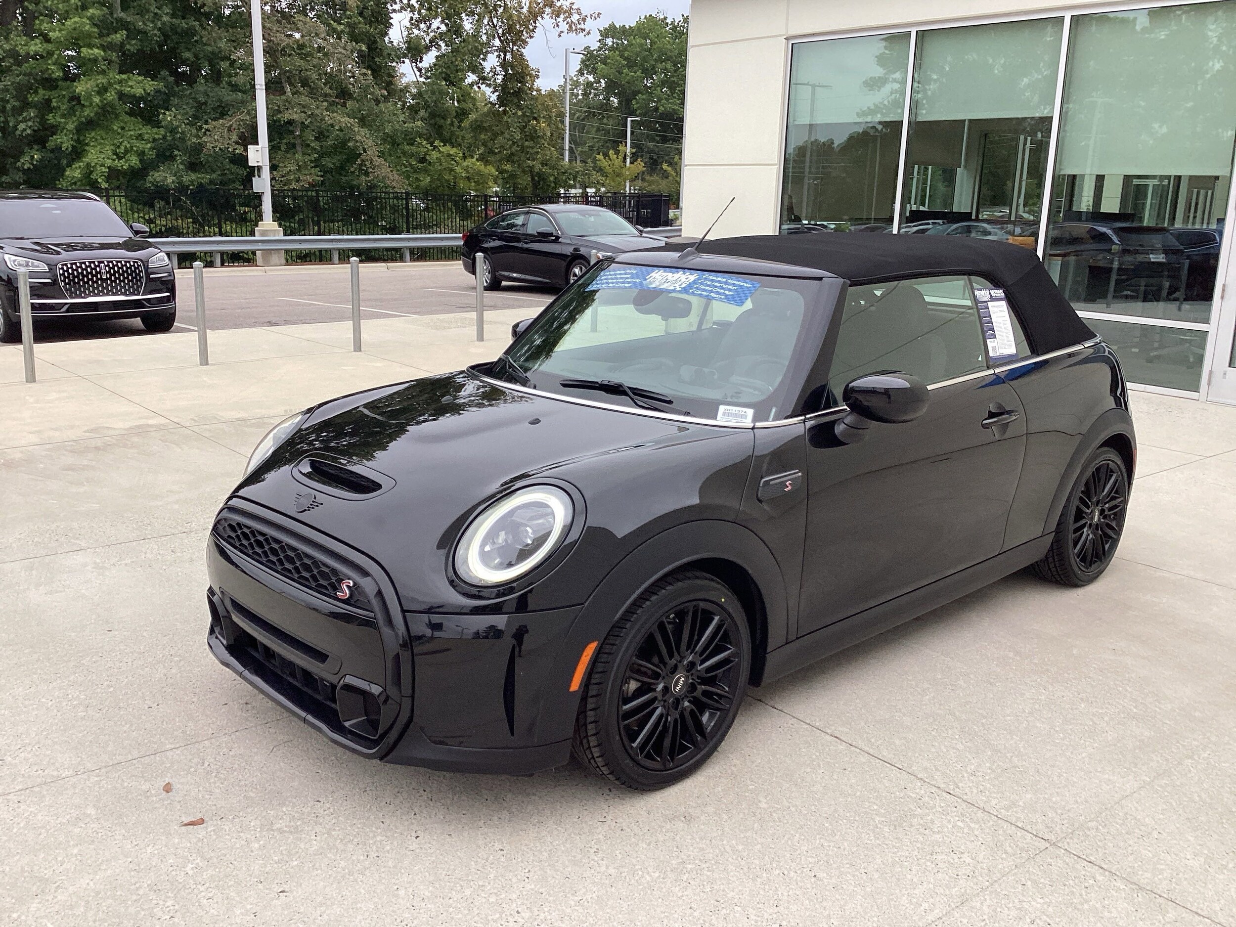 2022 Mini Cooper Convertible S photo 3