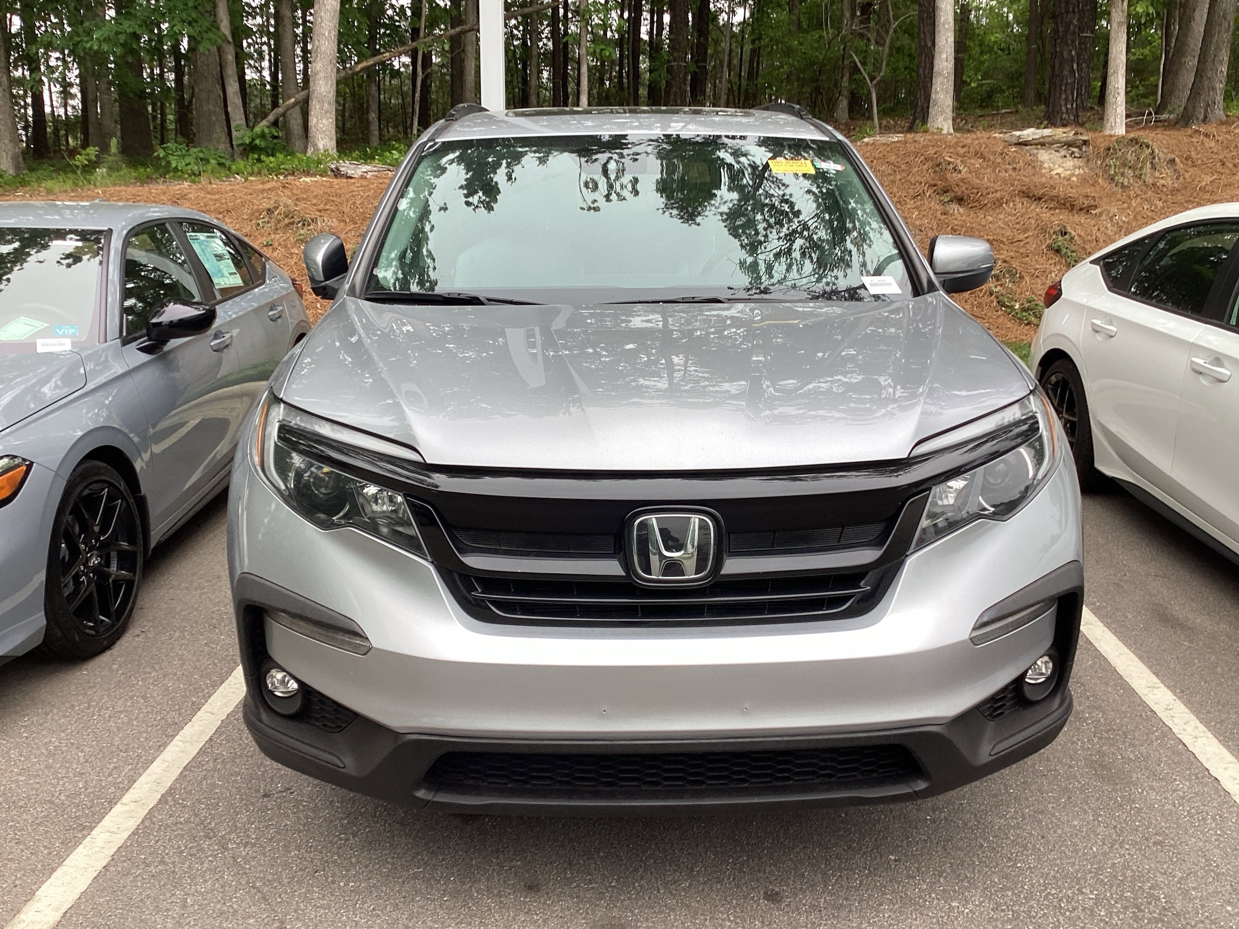 2022 Honda Pilot Special Edition photo 2
