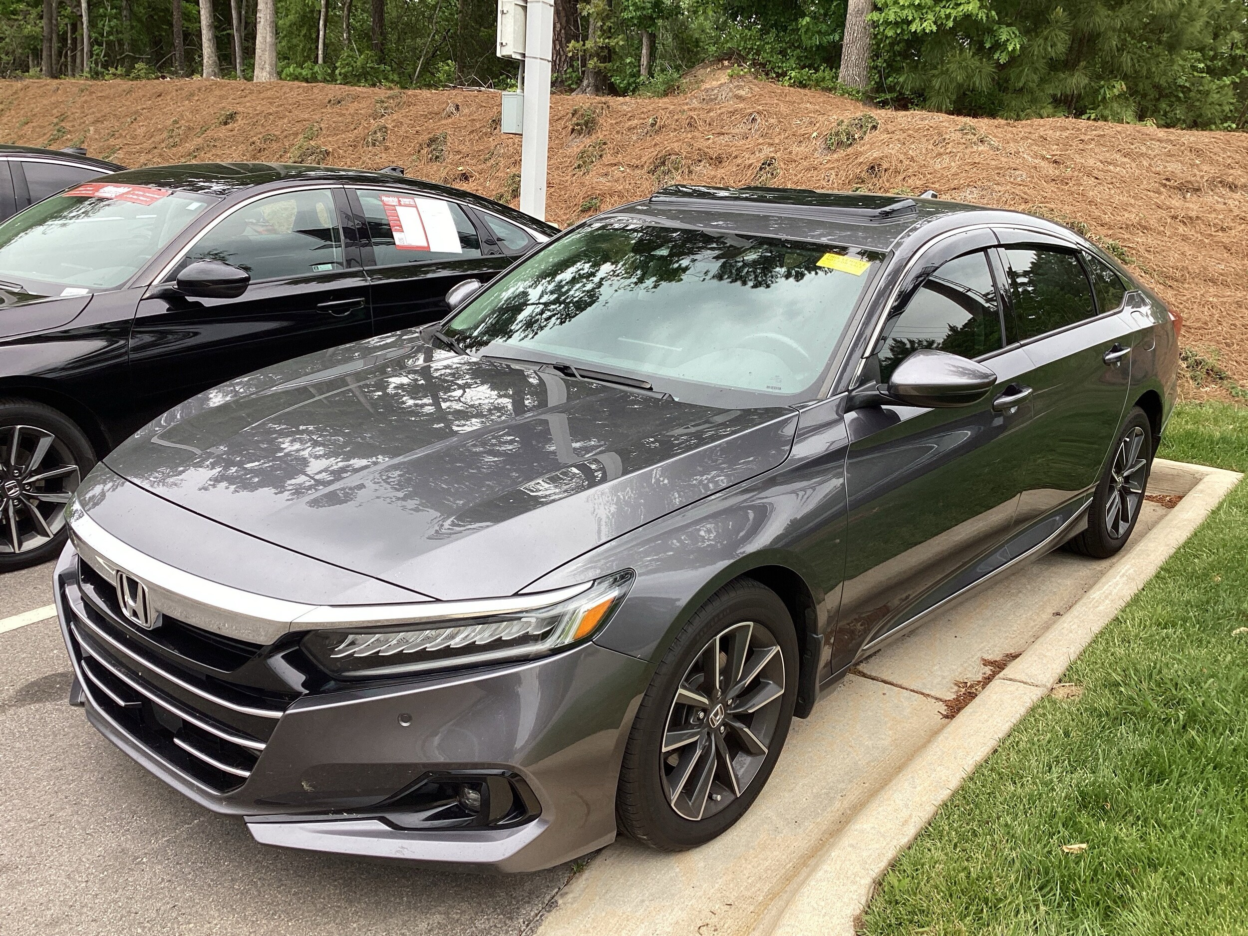 2021 Honda Accord EX-L 1.5T photo 6