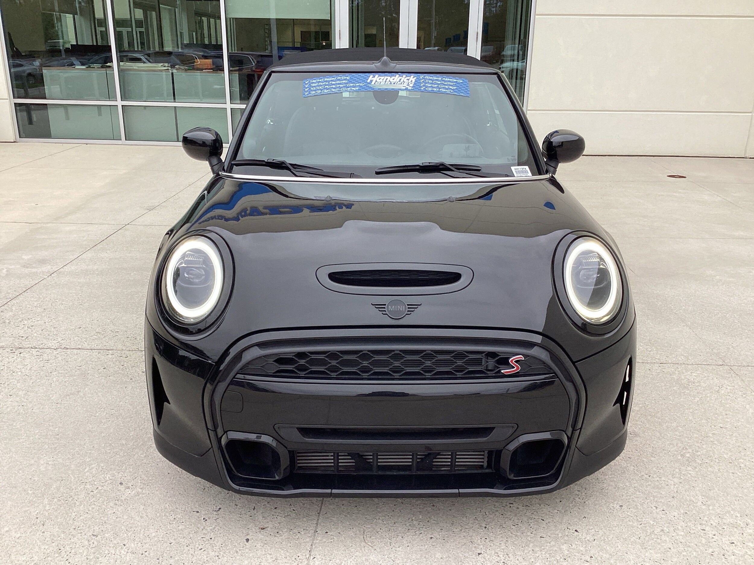 2022 Mini Cooper Convertible S photo 2