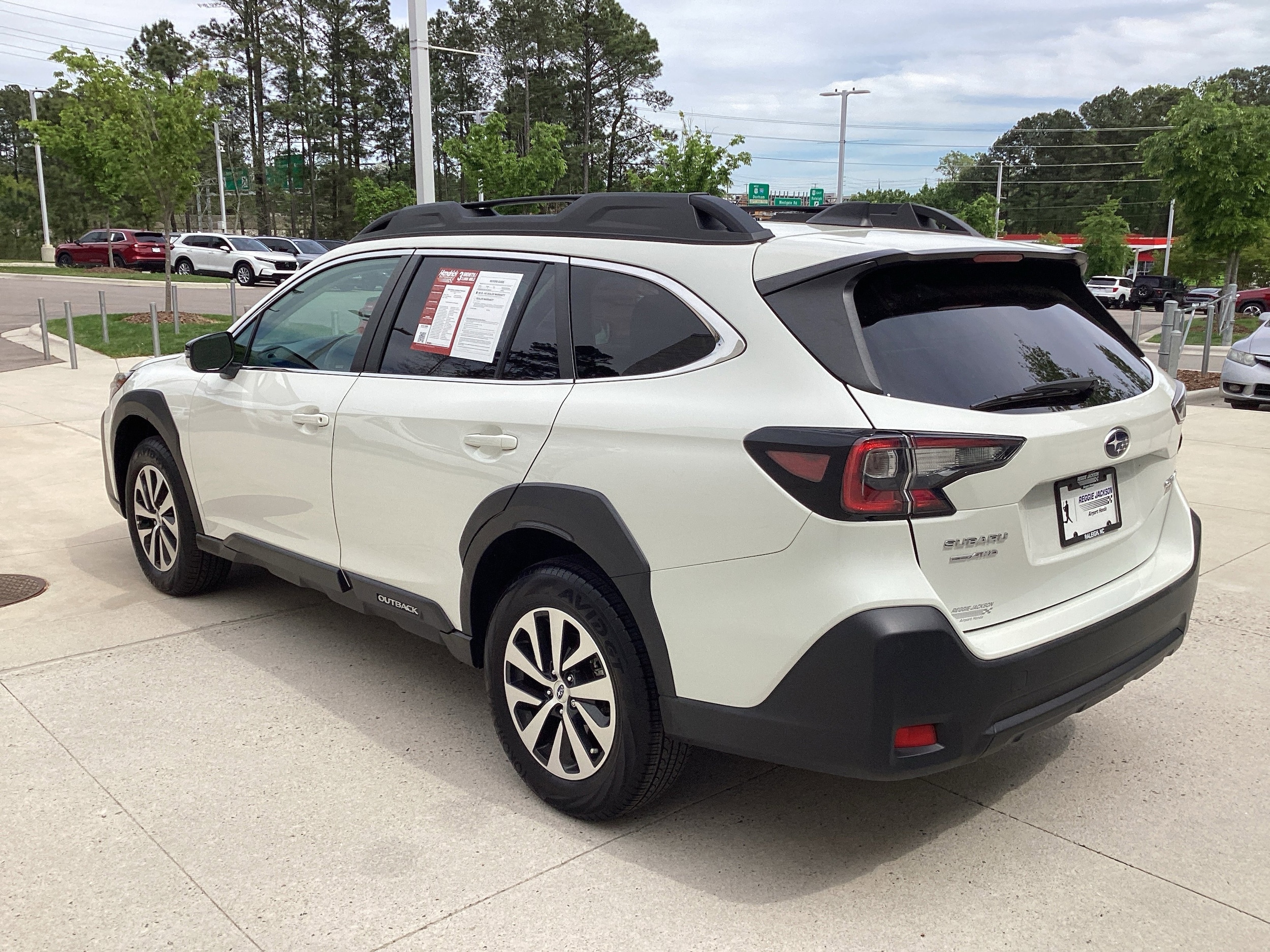 2024 Subaru Outback Premium photo 3