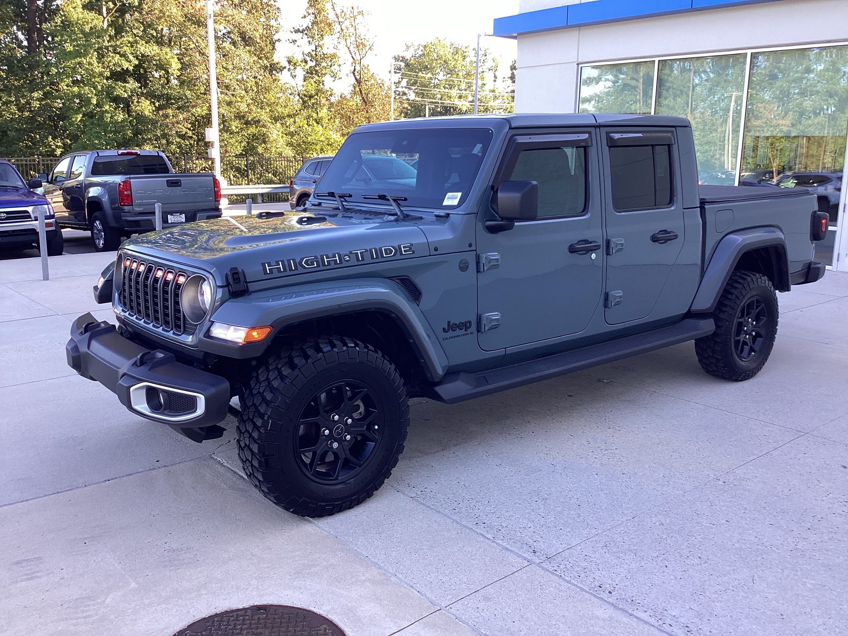 Used 2025 Jeep Gladiator Sport Truck Crew Cab