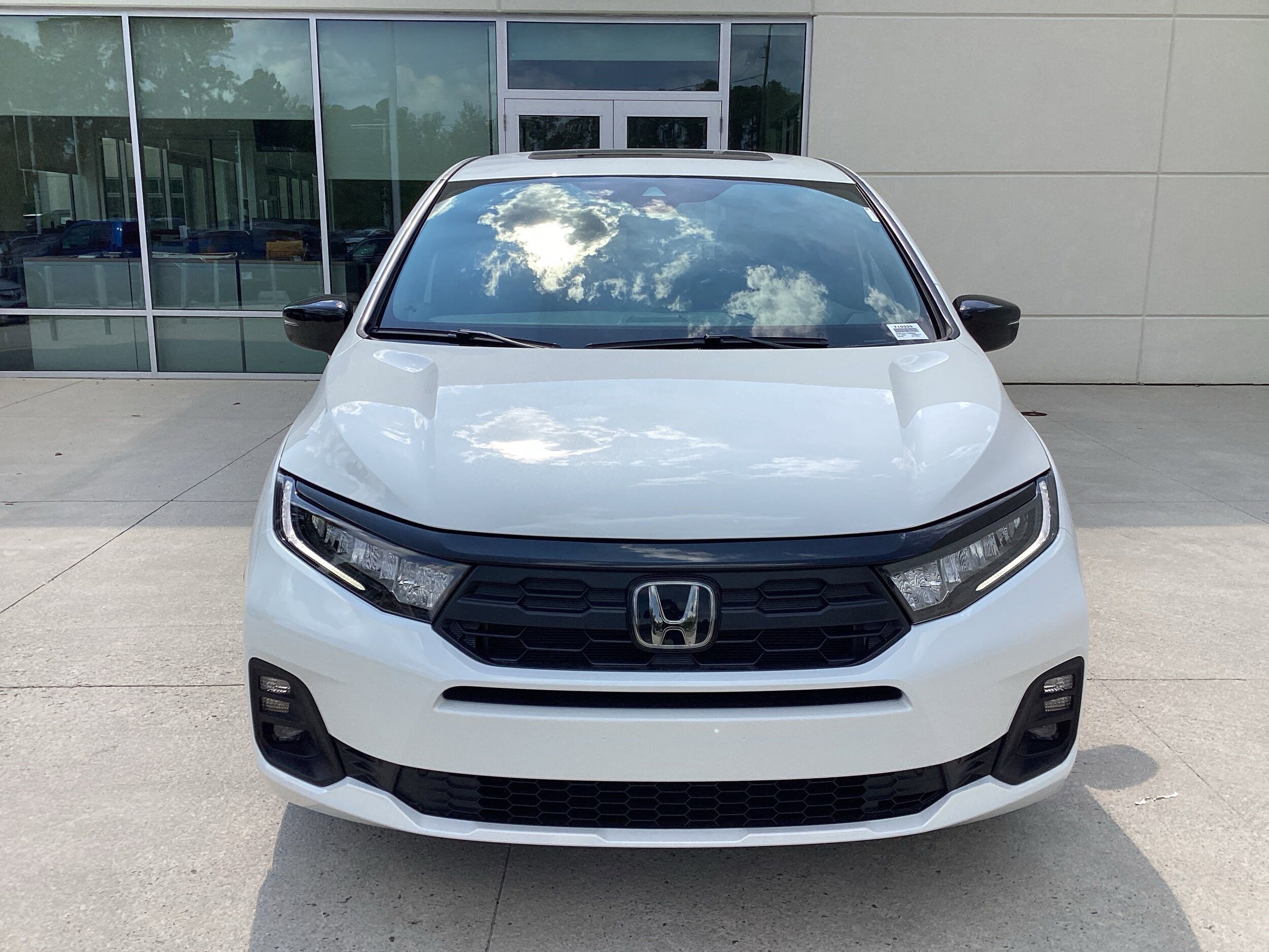 2026 Honda Odyssey Sport photo 2