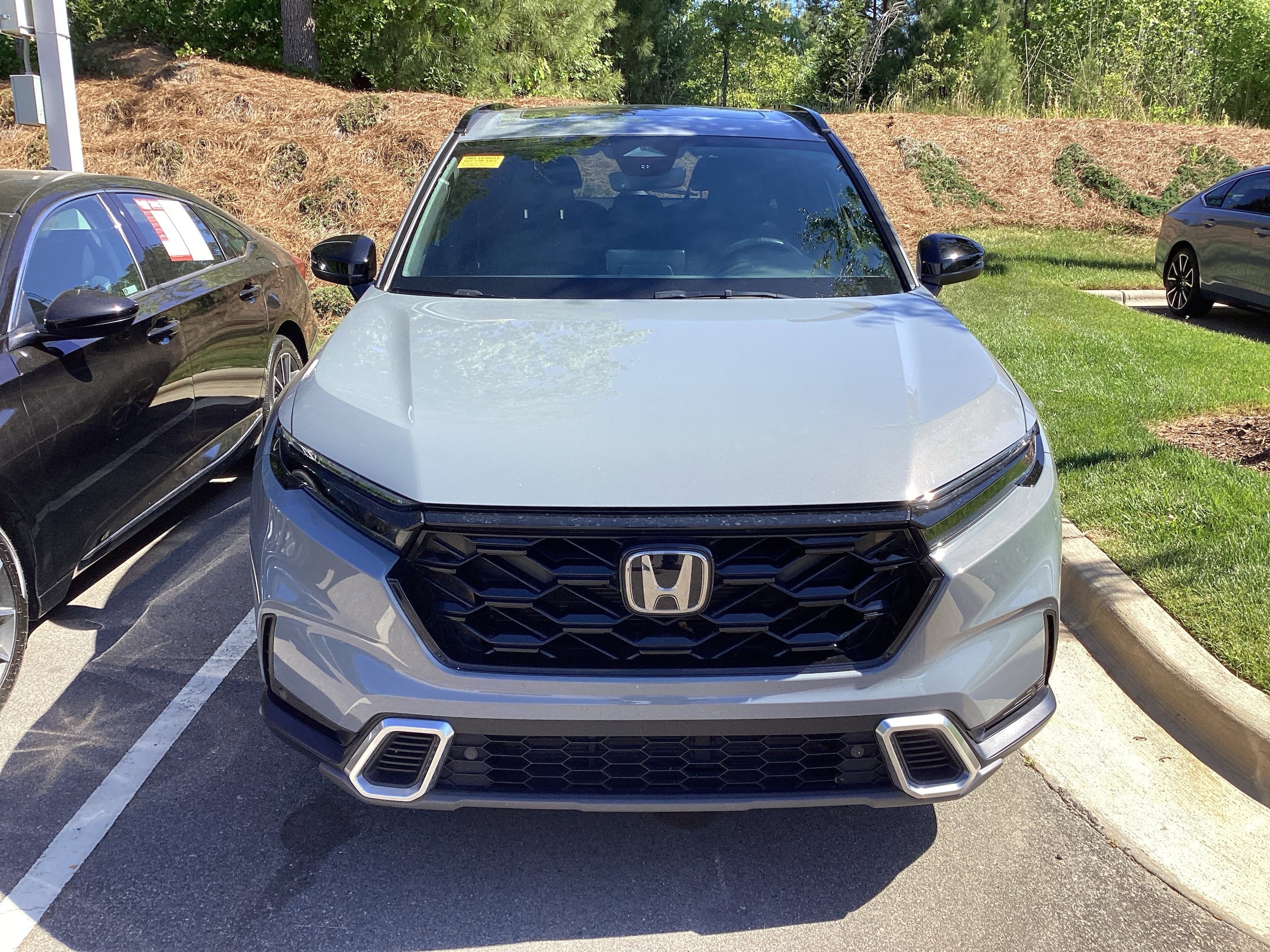 2023 Honda CR-V Hybrid Sport Touring photo 5