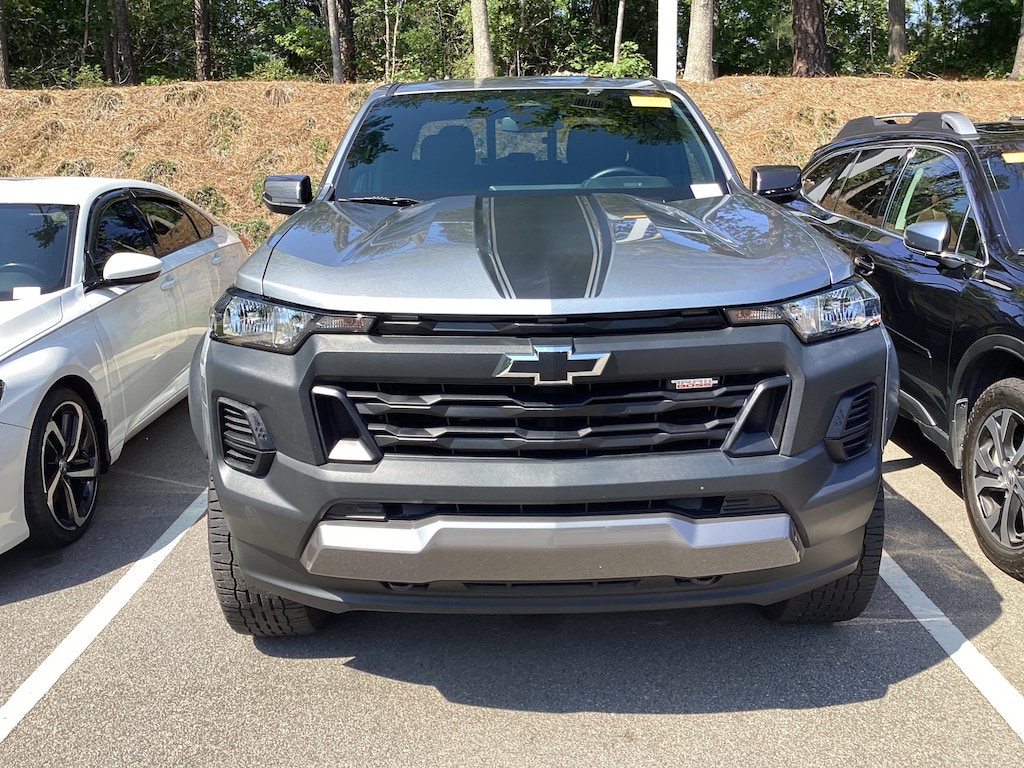 Used 2025 Chevrolet Colorado Trail Boss Truck Crew Cab