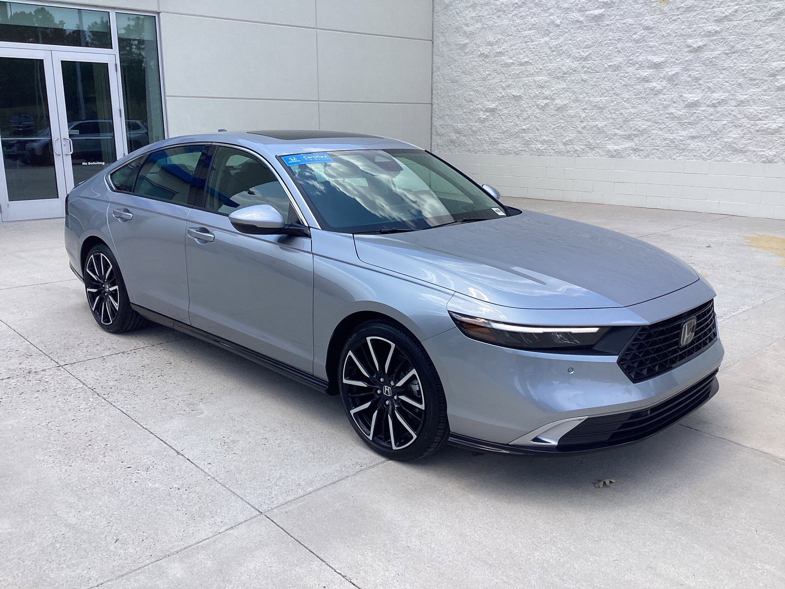 Honda Accord Hybrid Touring W/BSI