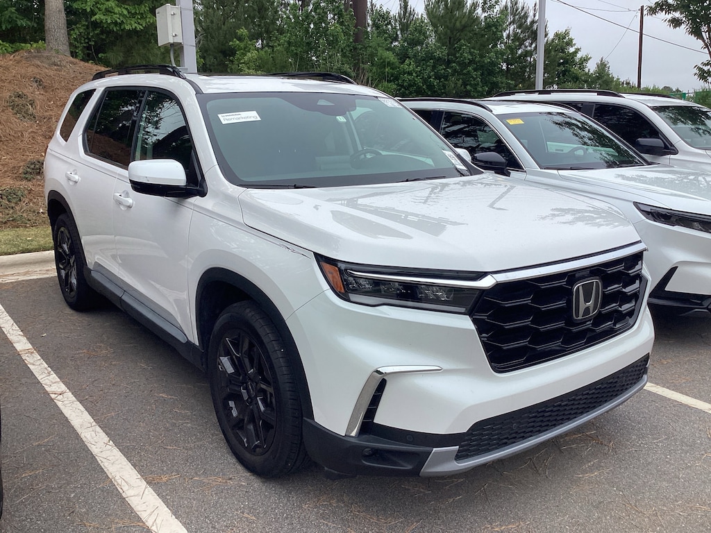 Certified 2025 Honda Pilot Touring+ SUV