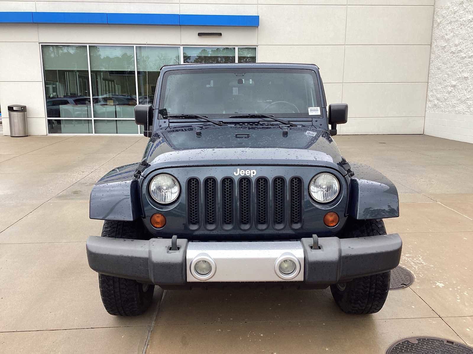2008 Jeep Wrangler Sahara photo 2