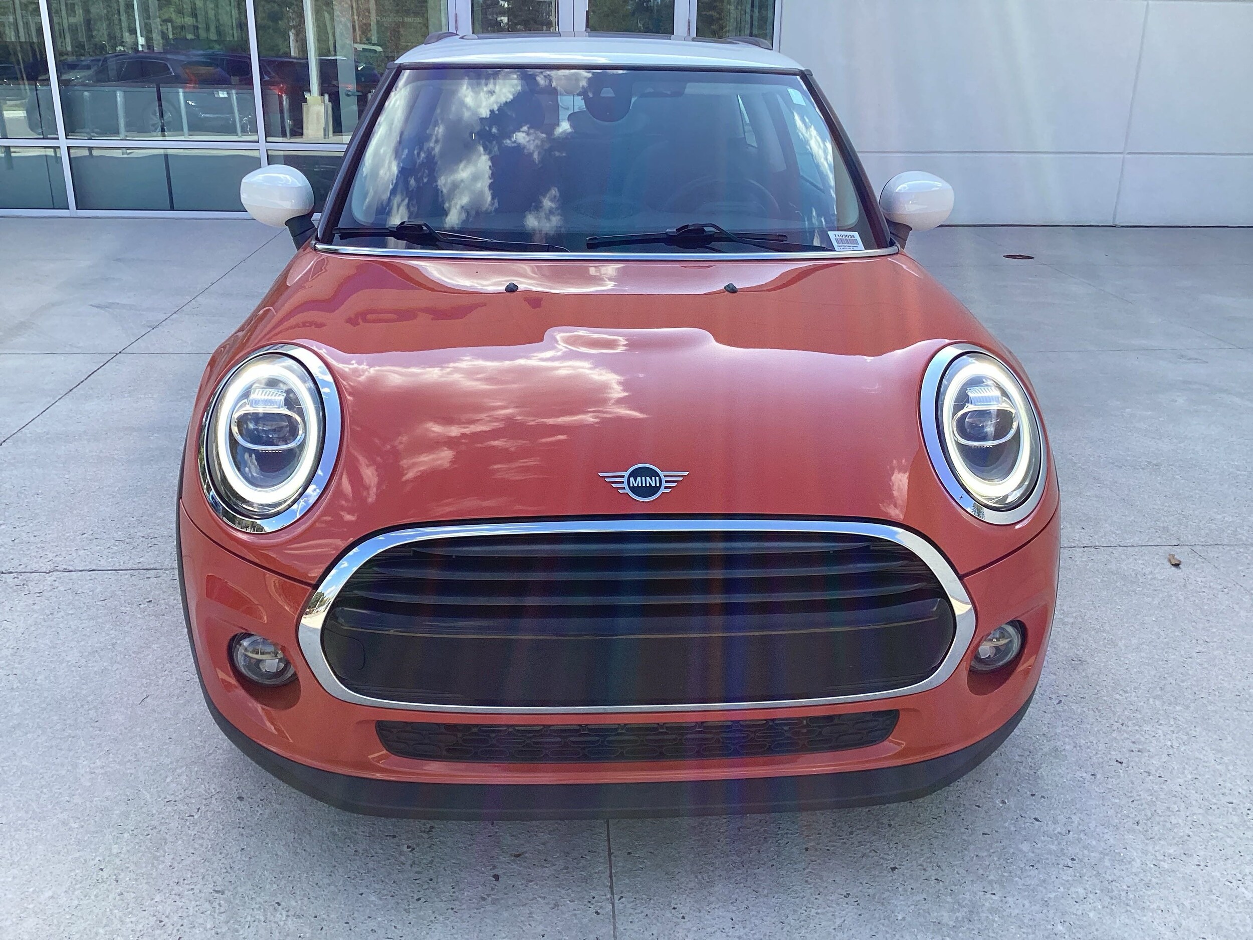 2021 Mini Cooper 2 Door Hardtop photo 2