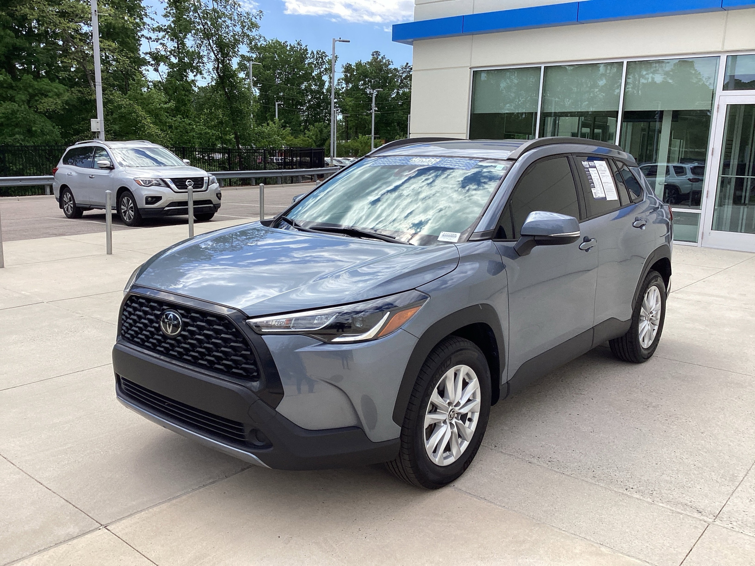 2022 Toyota Corolla Cross LE photo 4