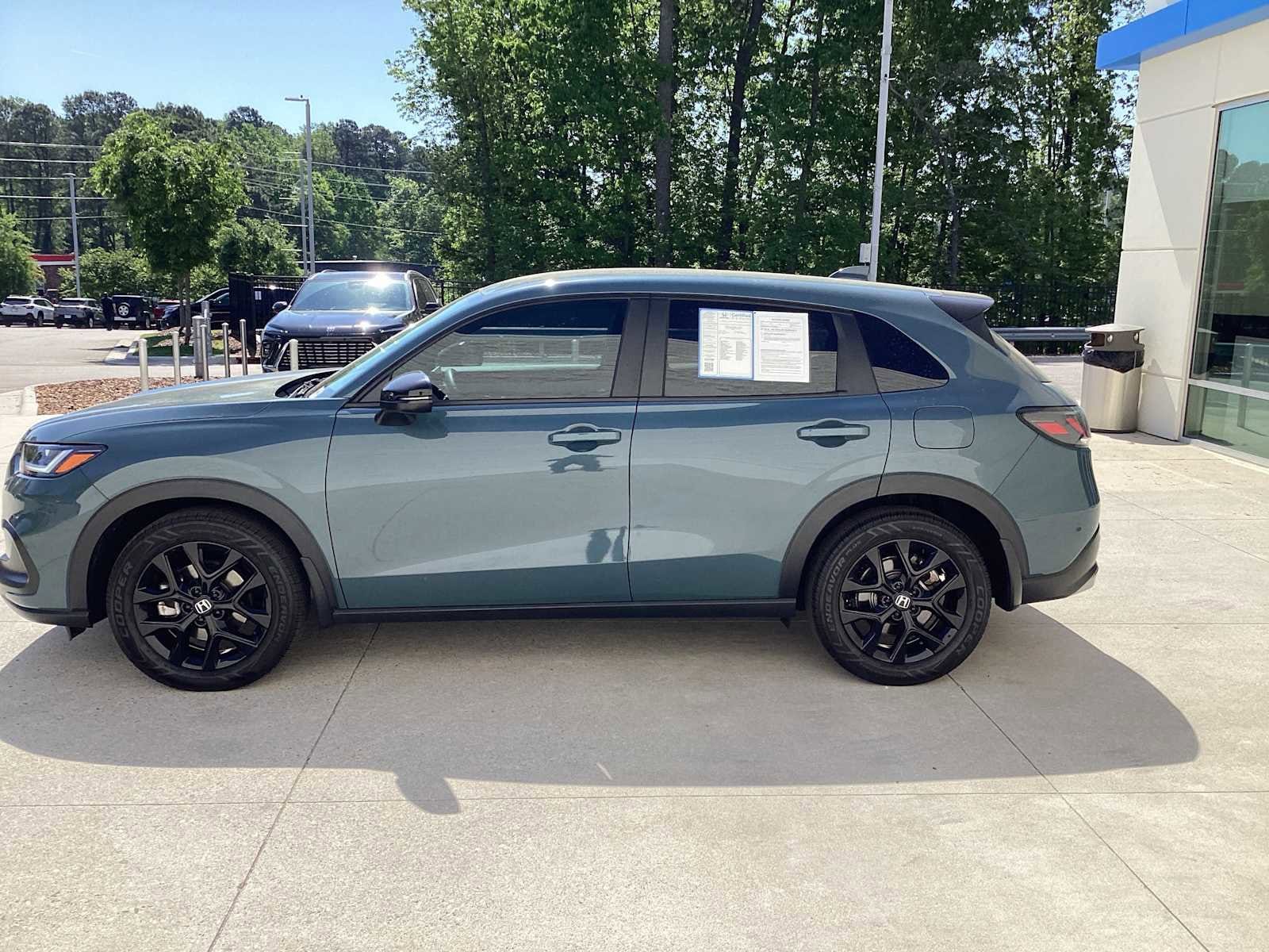 2024 Honda HR-V Sport w/BSI photo 5