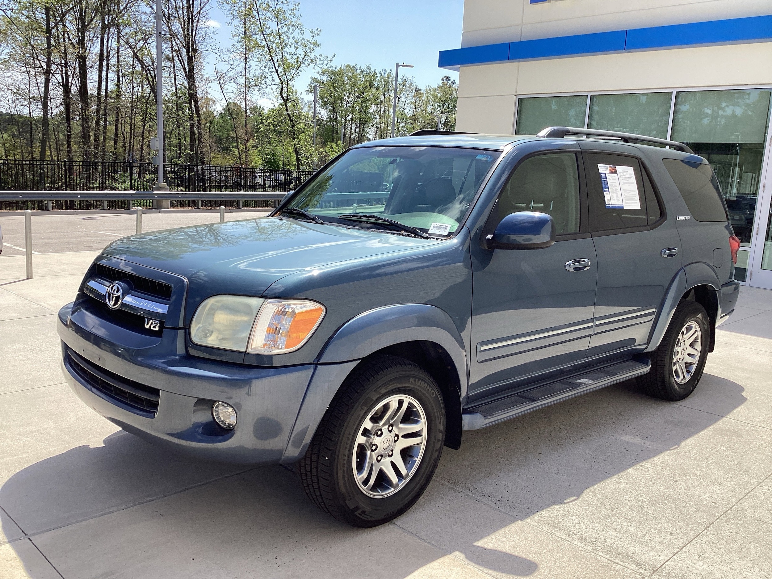 2006 Toyota Sequoia Limited V8 photo 4