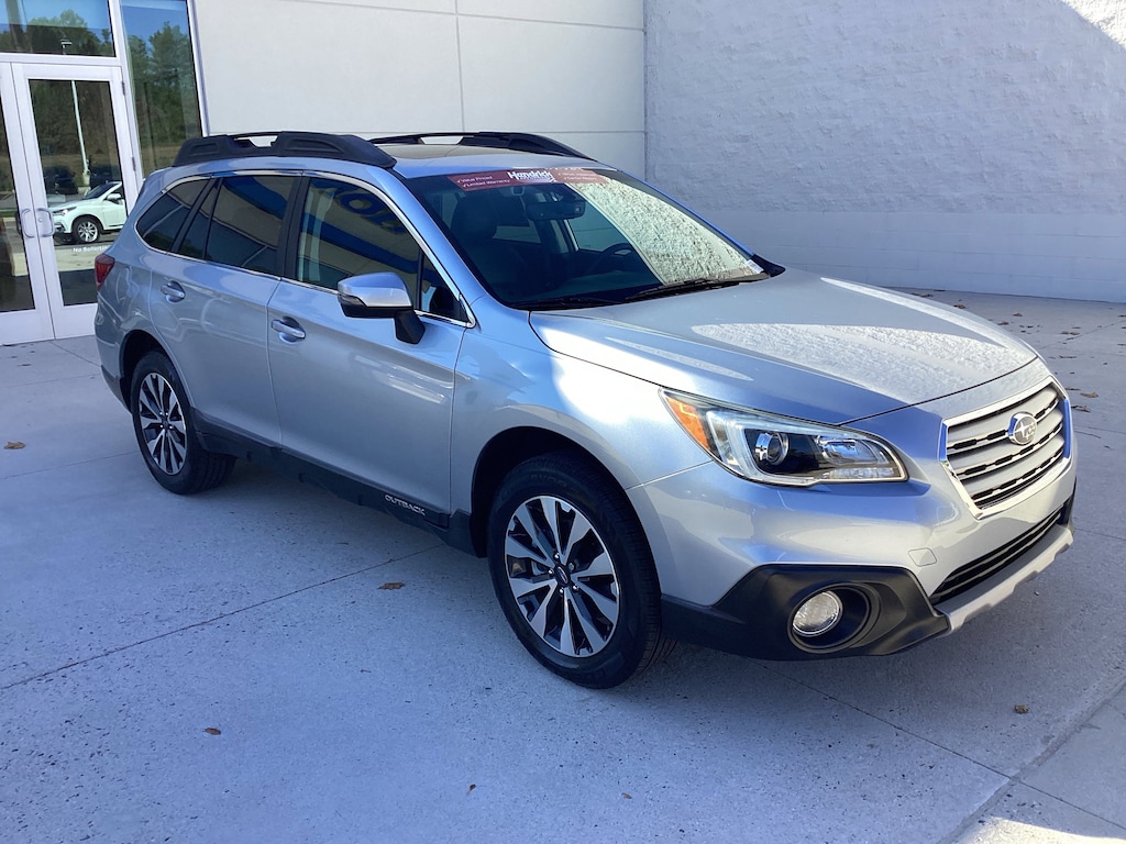 Used 2017 Subaru Outback 2.5i Limited with SUV
