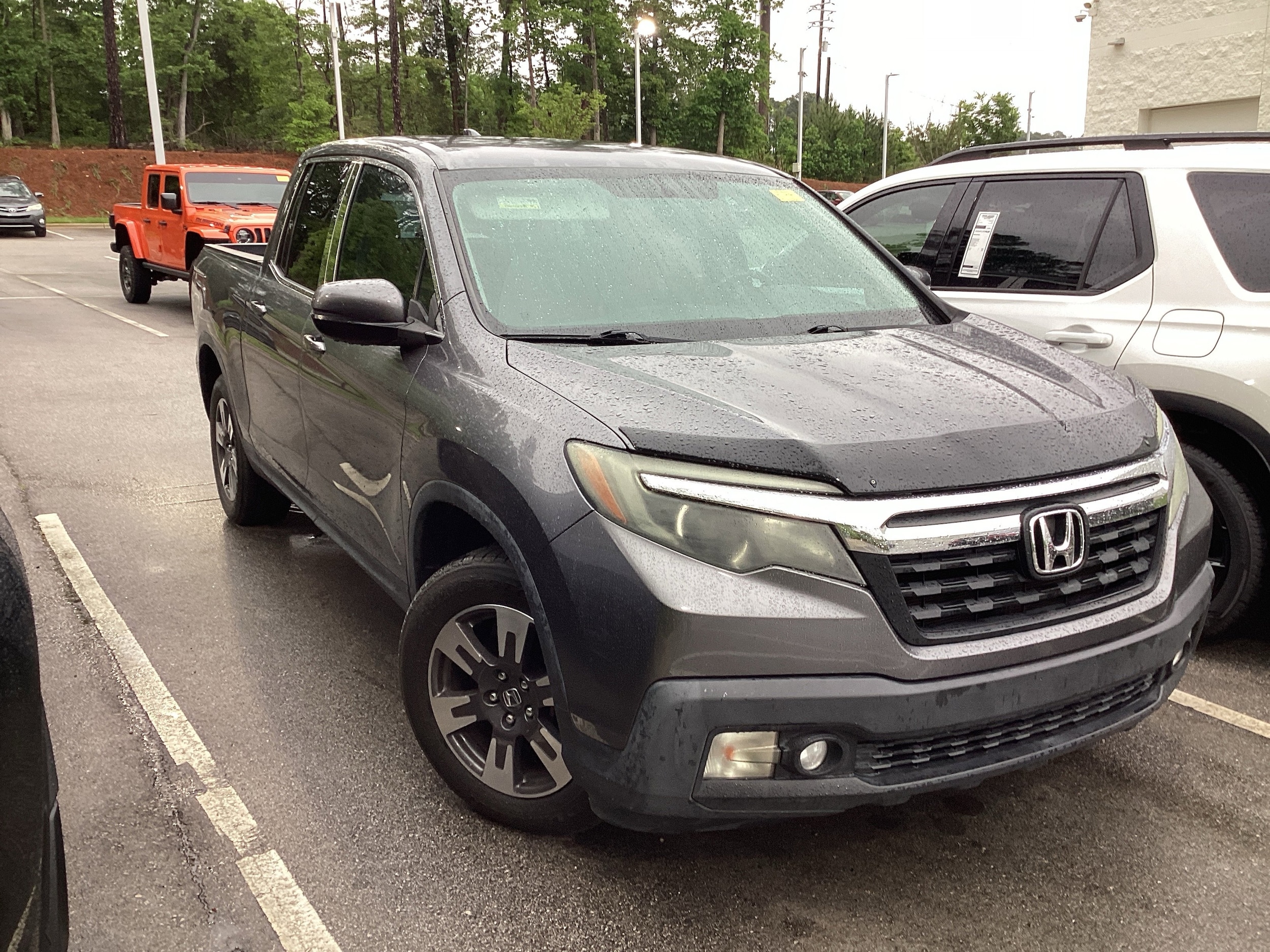 2017 Honda Ridgeline RTL FWD photo 2