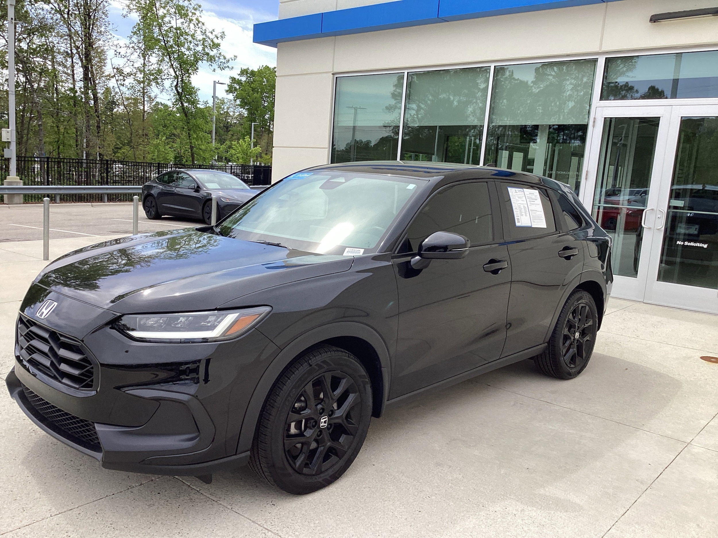 2025 Honda HR-V Sport photo 2