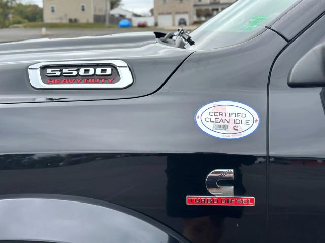 2021 Ram 5500 Laramie photo 4