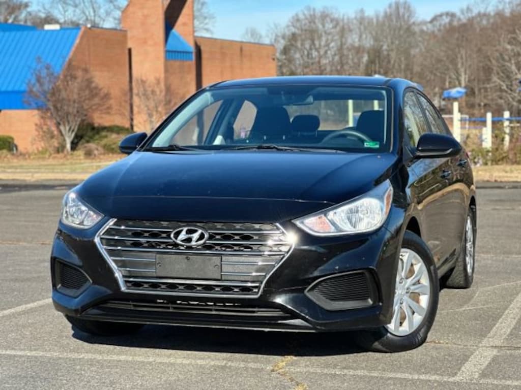 Used 2020 Hyundai Accent SE Sedan