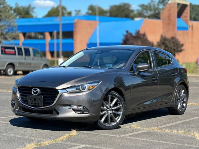 2018 Mazda Mazda3 Grand Touring photo 2