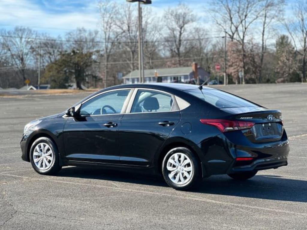 Used 2020 Hyundai Accent SE Sedan