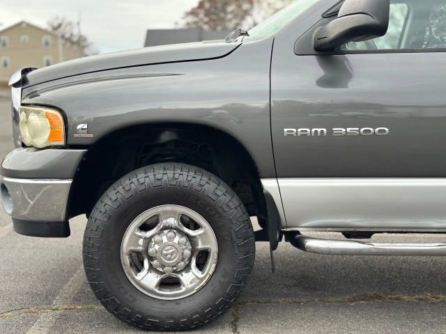 2003 Dodge Ram 3500 SLT photo 3