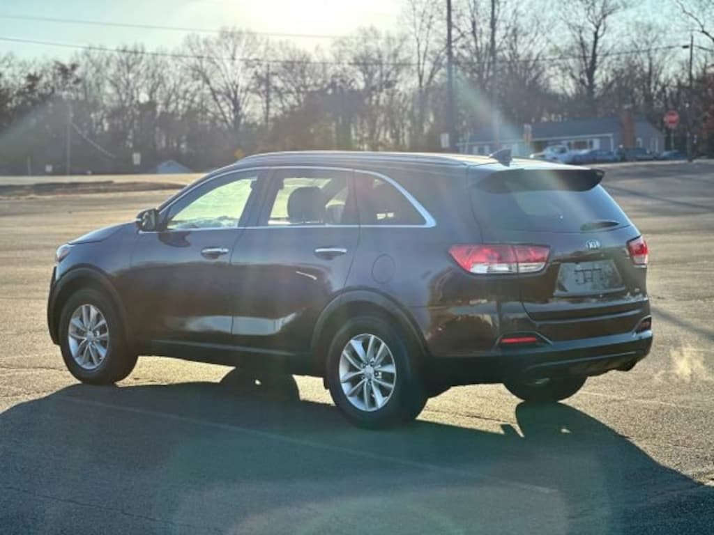 Used 2017 Kia Sorento LX LX FWD