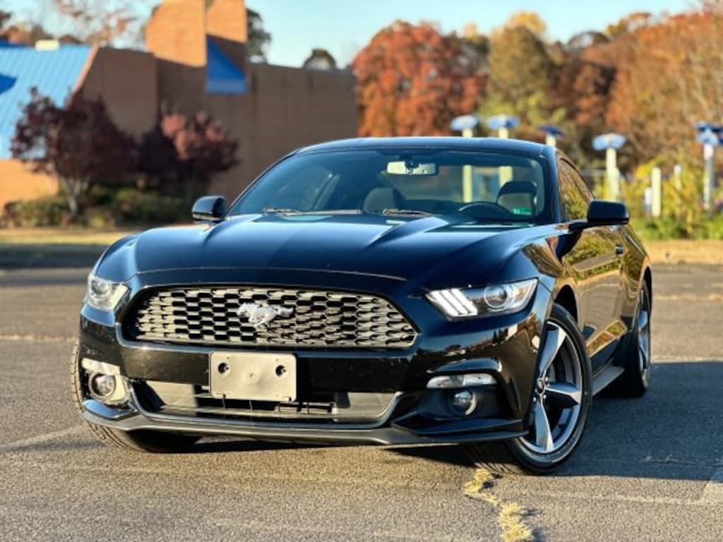 Used 2015 Ford Mustang V6 Fastback V6
