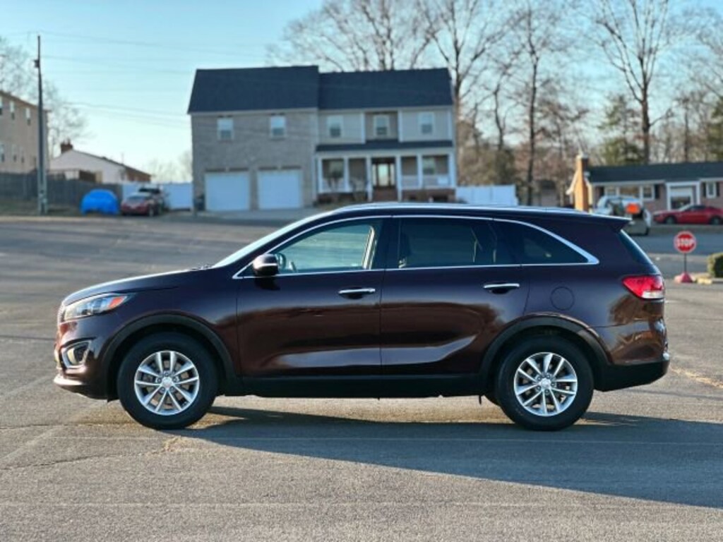 Used 2017 Kia Sorento LX LX FWD
