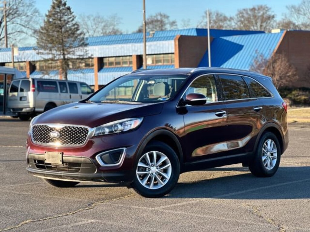 Used 2017 Kia Sorento LX LX FWD