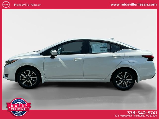 2025 Nissan Versa 1.6 SV photo 2