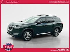2025 Nissan Pathfinder Platinum SUV