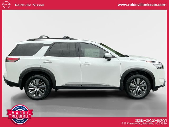 2025 Nissan Pathfinder SV photo 5