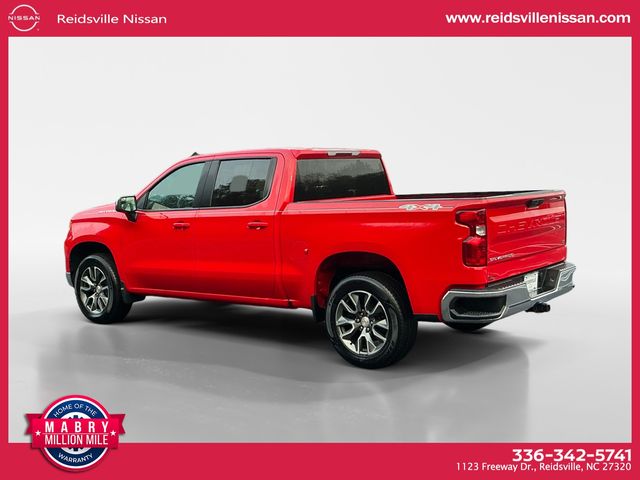 2023 Chevrolet Silverado 1500 LT photo 3