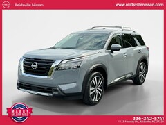 2025 Nissan Pathfinder Platinum SUV
