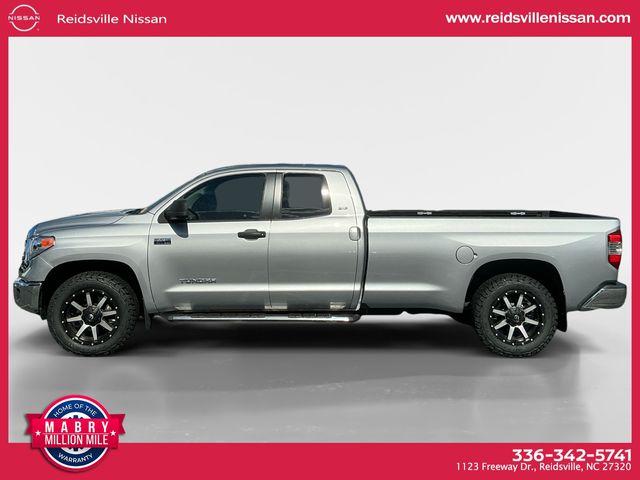 2017 Toyota Tundra SR5 photo 2