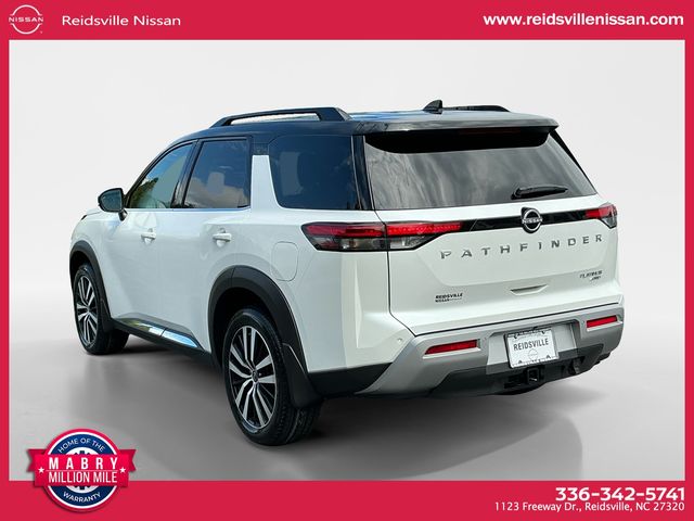 2025 Nissan Pathfinder Platinum photo 3