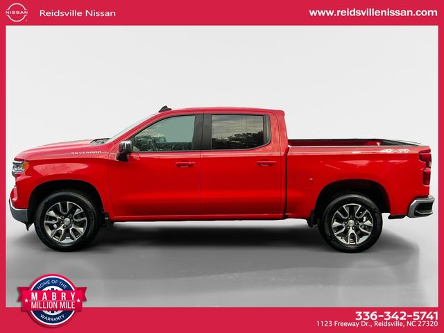 2023 Chevrolet Silverado 1500 LT photo 2