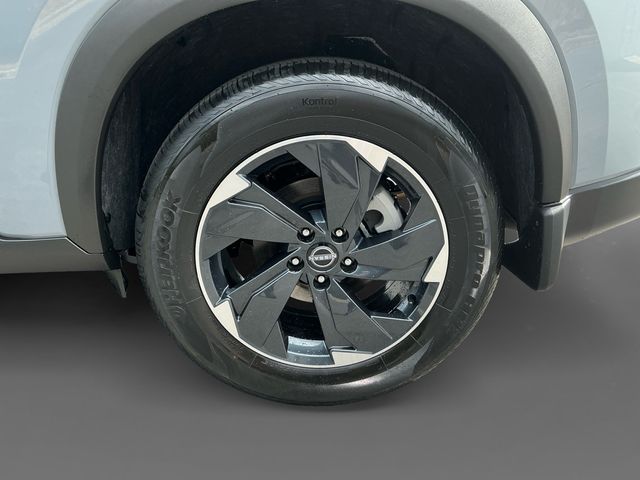 2026 Nissan Rogue SV - Photo 15