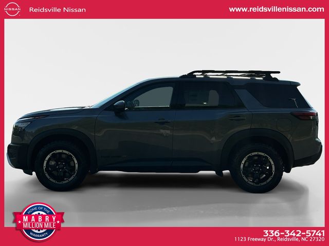 2025 Nissan Pathfinder Rock Creek photo 2