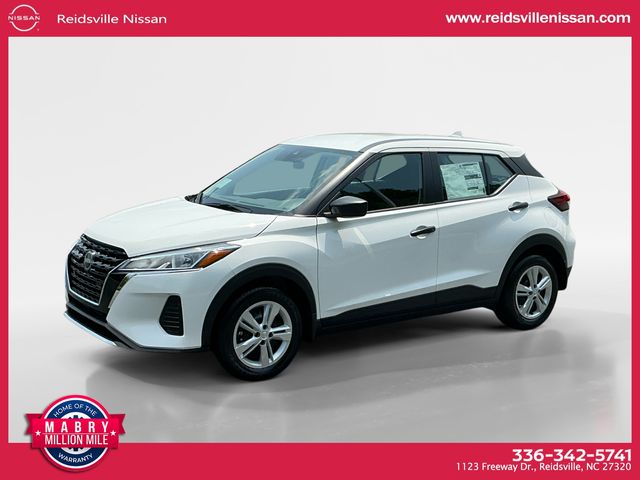 2025 Nissan Kicks Play SUV 