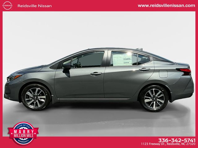 2025 Nissan Versa 1.6 SV photo 2