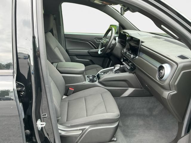 2023 Chevrolet Colorado LT - Photo 17